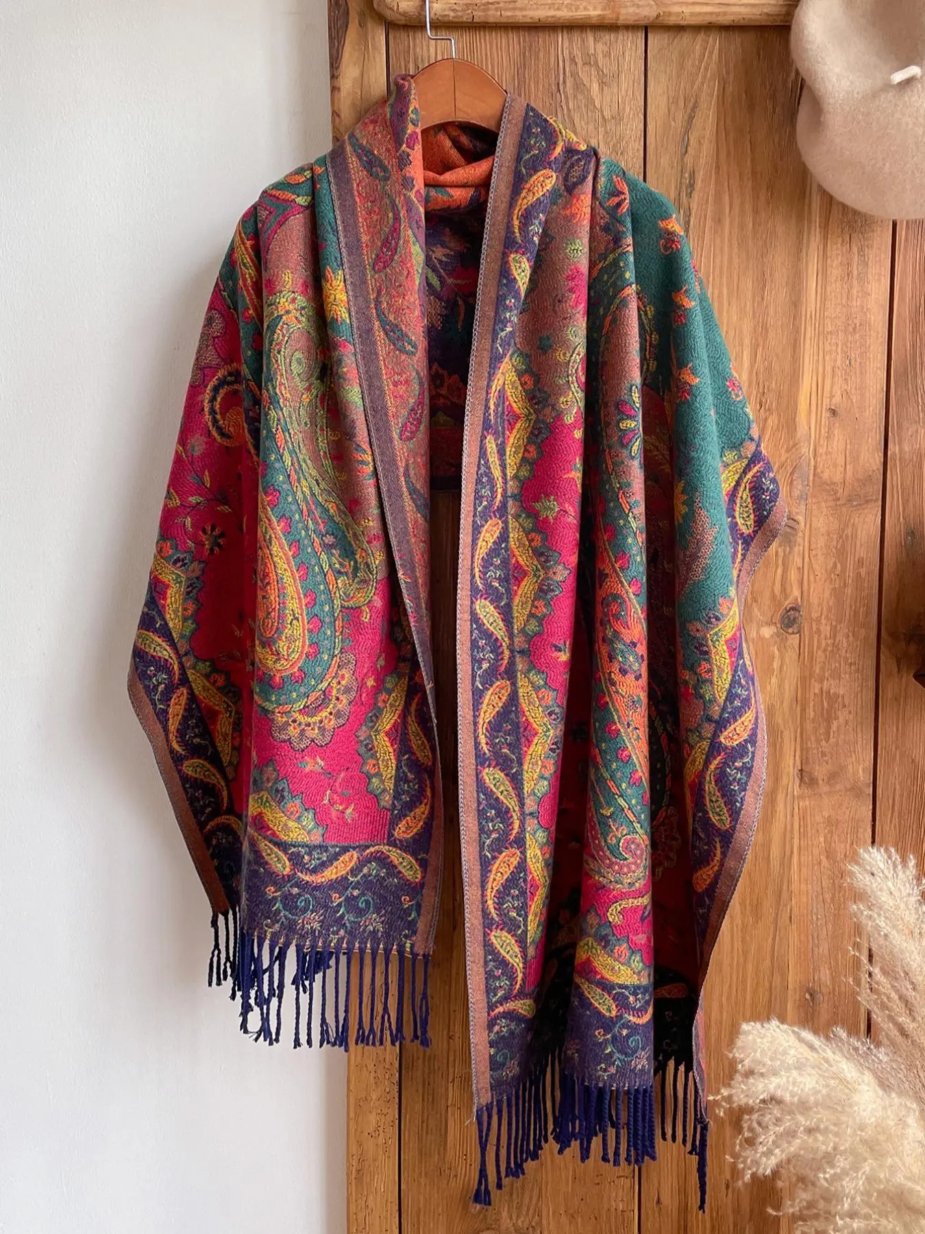 Paisley Print Tassel Decor Scarf, Boho Style Shawl for Women & Men, Fashion Accessories for Daily Wear, Trendy All-match & Exquisite Scarf for Birthday Gift, Casual Soft Scarf, Boho Shawl Wrap