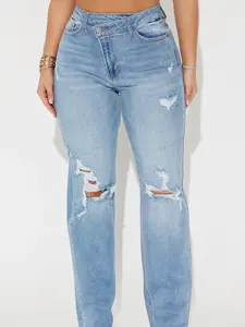 Trendy Light Wash Women's Straight Jeans – Iconic Crossover Style, Comfort-Stretch Denim & Classic Straight Cut