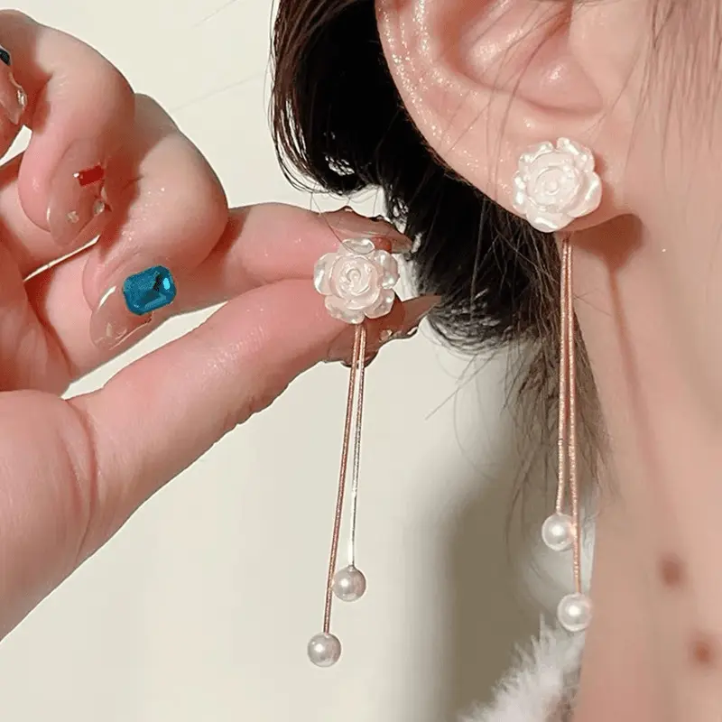 Shiny Women's Elegant Alloy Dangle Earrings - Japan And South Korea Style, DDES0210 Synthetic Gems Mosaic, For Daily Occasion |   Lightweight Design |   Stylish Accessories14KGold-Plated