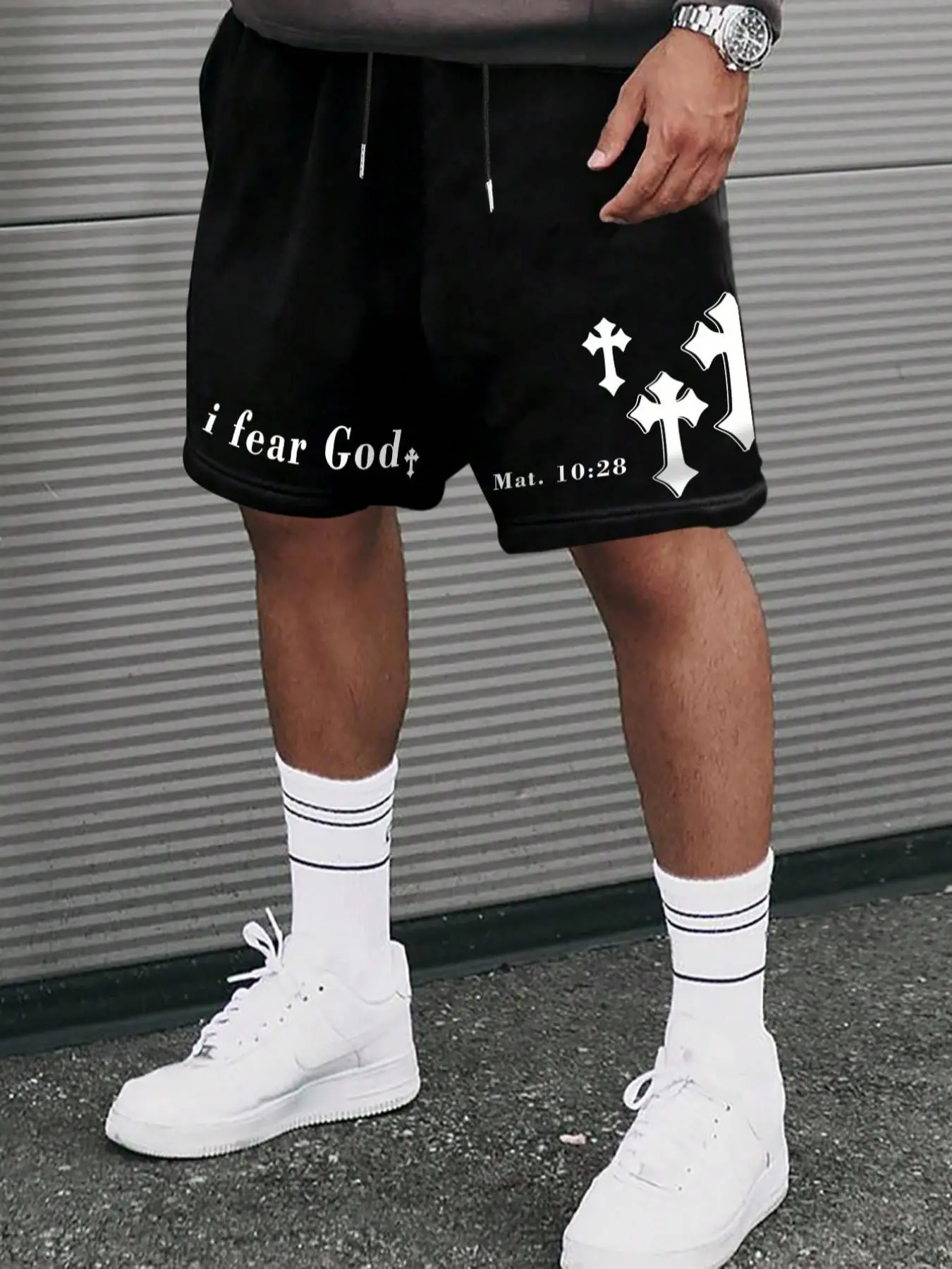 Men's Cross & Letter Print Pocket Drawstring Waist Shorts, Regular Fit Casual Streetwear Shorts for Summer, Men's Bottoms for Daily Wear Back To Schoo