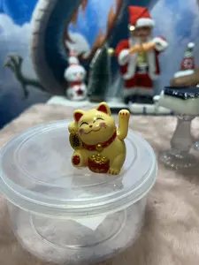 Solar Powered Cute Waving Cat, Maneki Neko Waving Arm for Fortune Money and Good Luck, Fengshui Lucky Cat Swinging Arm for Home Display