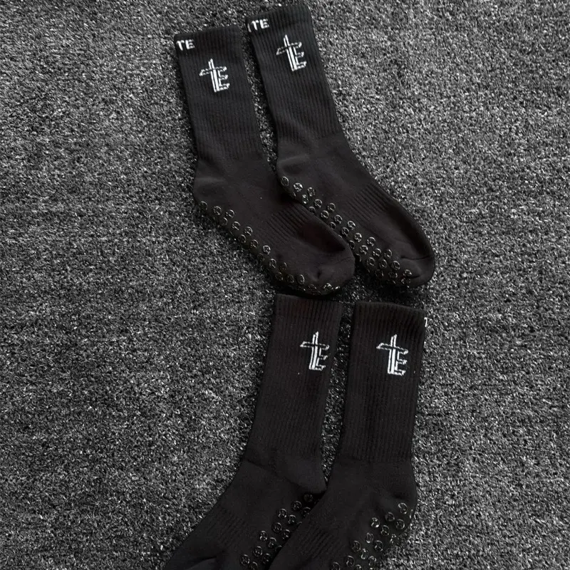 THE ELITE (Black Grip socks)