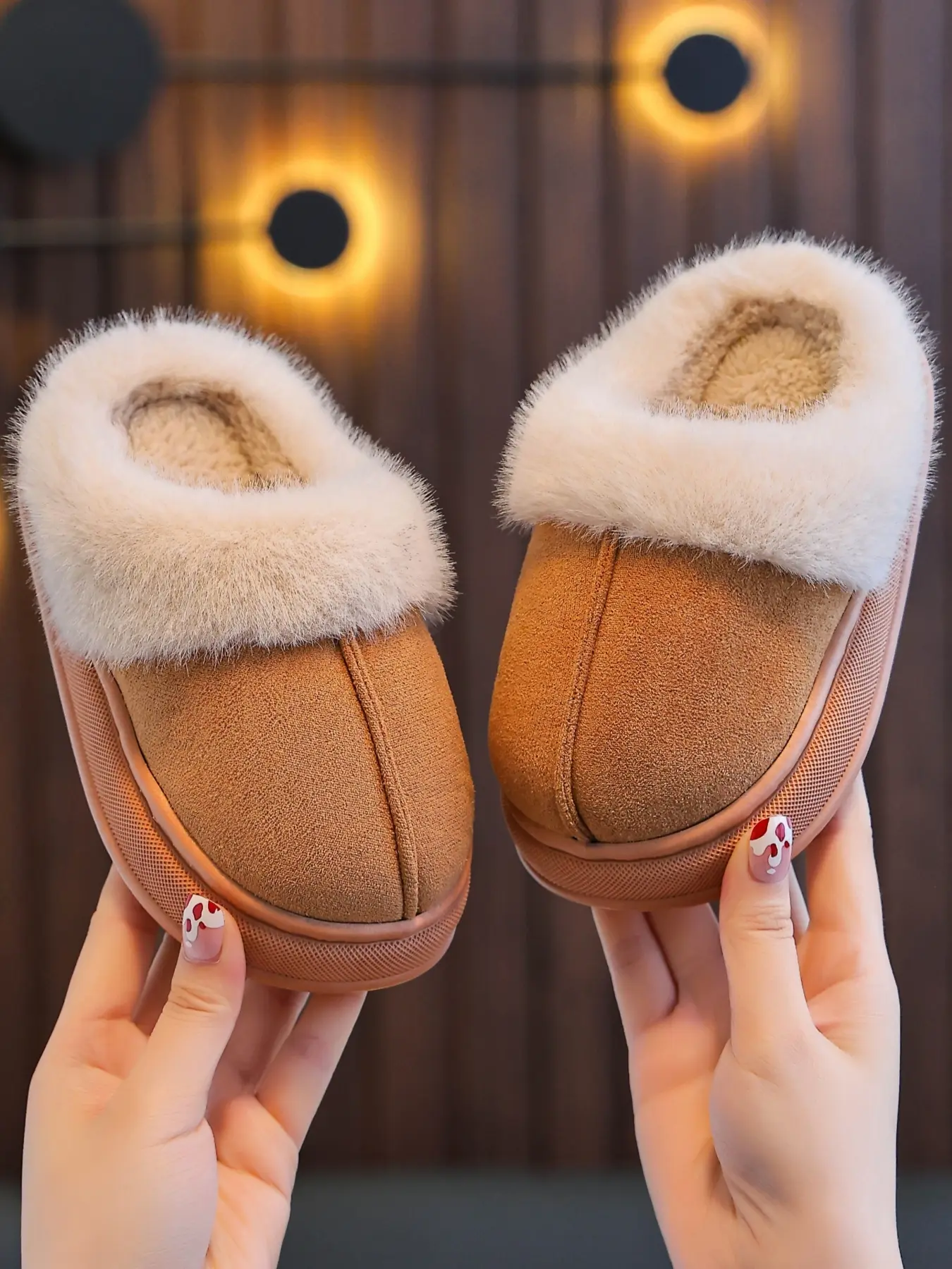 Plush Indoor Slippers, Fuzzy Warm Slippers, Autumn Winter New Style Soft Sole Shoes, Comfortable Home Wear for Kids, Fashionable Design