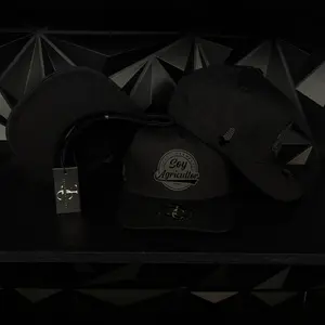 Soy agricultor SnapBack hat-black