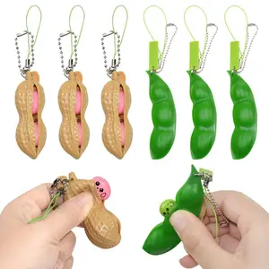 Keychain Sensory Bean Toy, Portable Lightweight Pea Pod Stress Reliever for Kids and Adults, Fun Soybean Keychain Gift for Stress Relief and Relaxation, Unique Pea Pod Shape