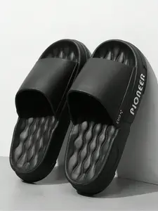Men's Casual Letters Print Slides, Soft Comfortable Bathroom Slippers, Non-slip Slippers for Indoor & Bathroom Use for All Seasons, National Day Offers