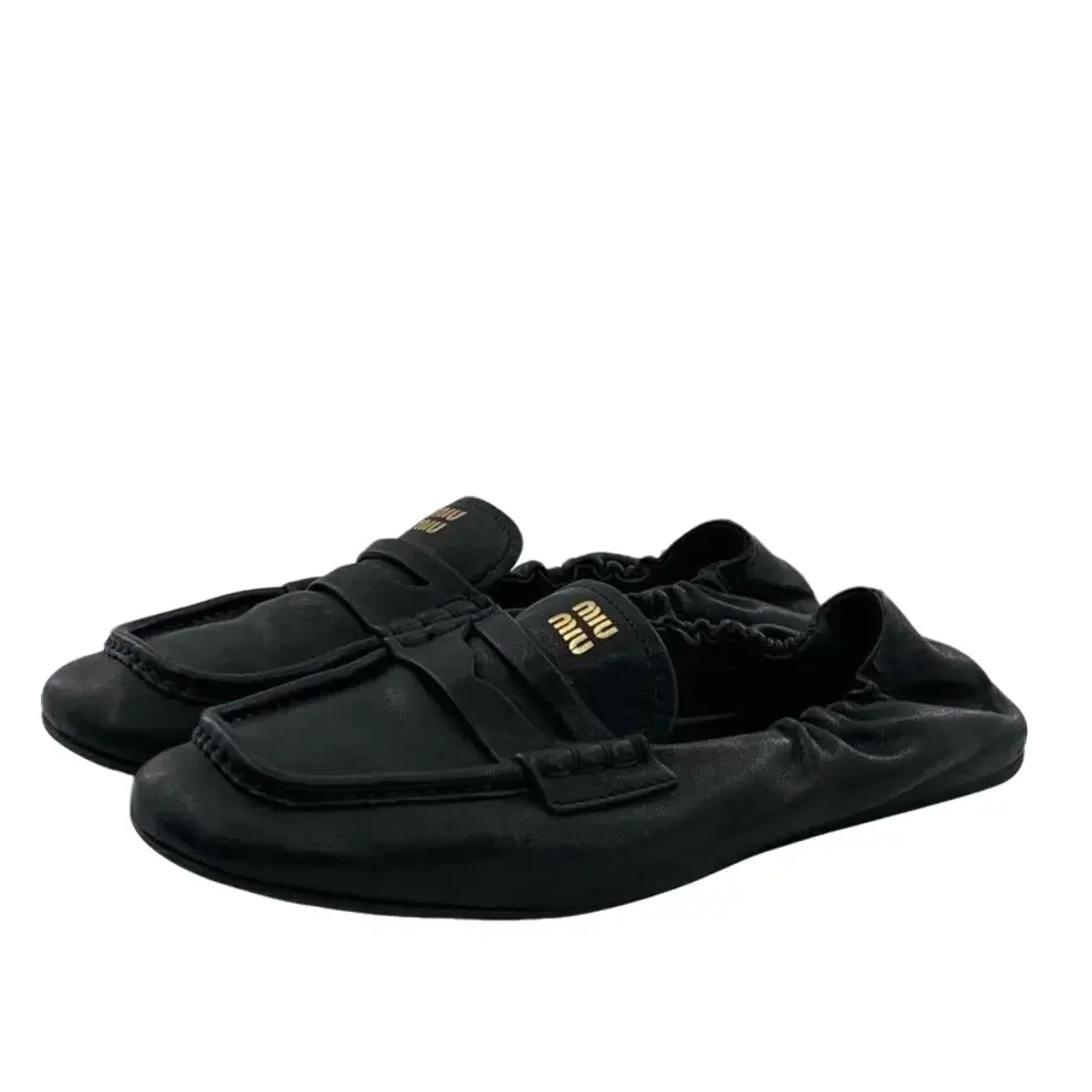 RDLT-Miu Miu Size 38 Black Pleated Loafers With Logo Lettering-H37792