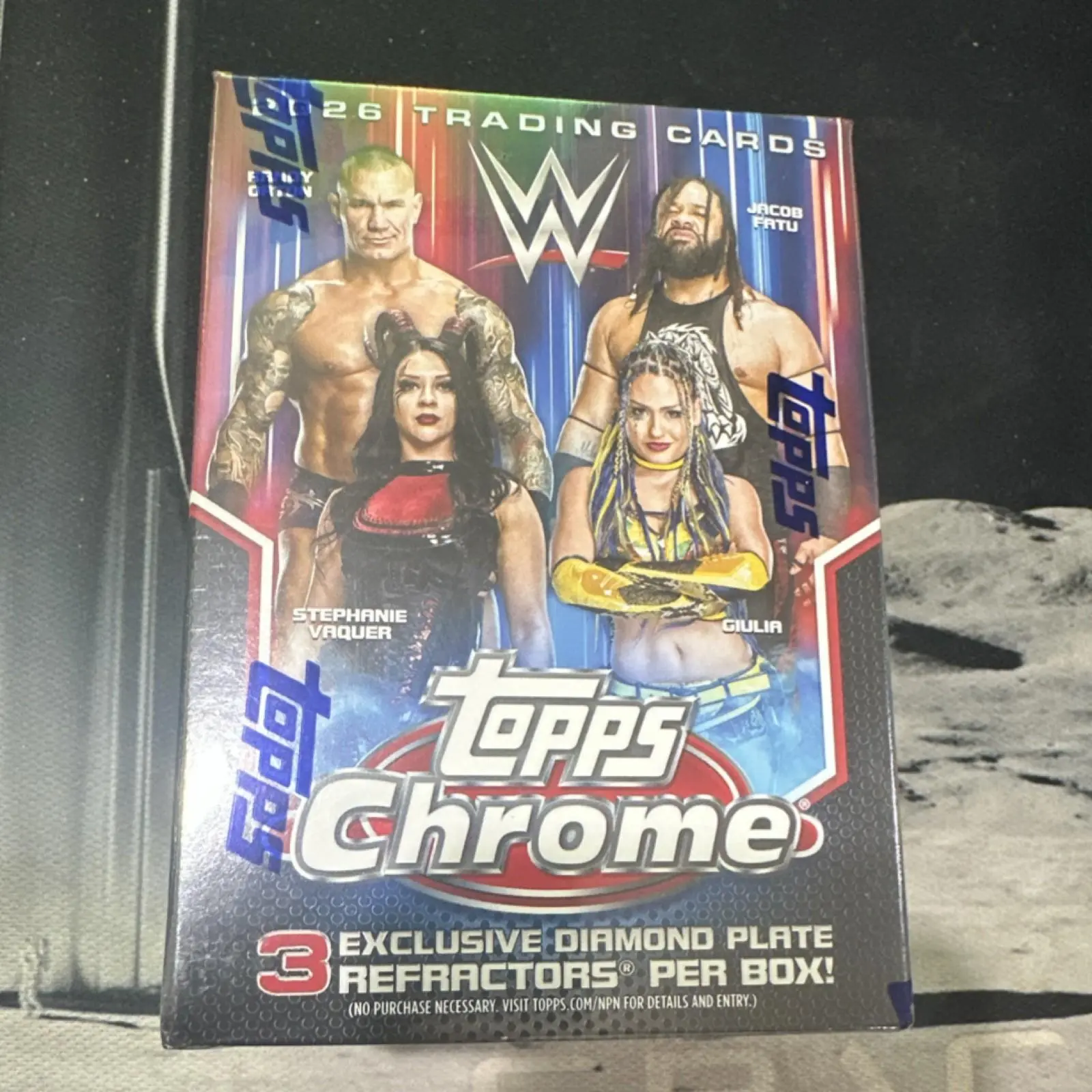 Topps 2026 Topps Chrome WWE Wrestling Trading Card Box Refractor 28 Cards