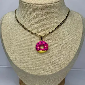 49. Pink Donut Delight Necklace/ laminado 14k