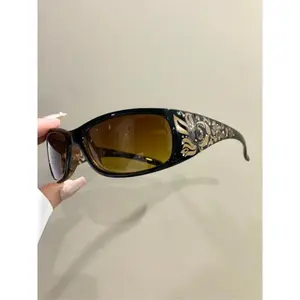 Women's 2-Pack 2026 New Vintage Rhinestone-Decorated Stylish Sunglasses, Durable PC Frame, Tinted Light-Blocking Lenses, Daily Outdoor Eyewear