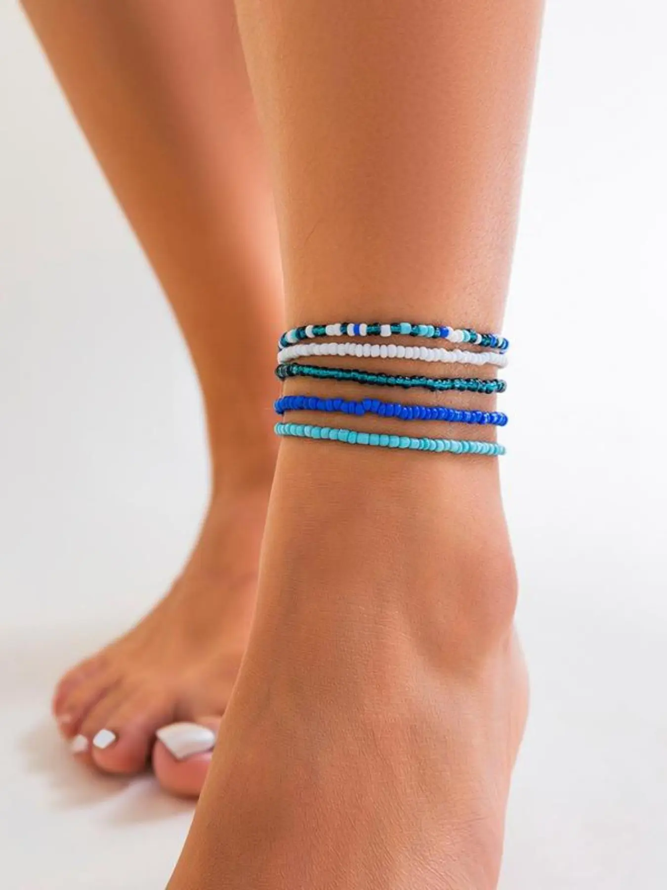 Bohemian-style Anklet, Colorful Beaded Chain, Summer Bracelet, Heart Pendant, Sandal Accessory, Barefoot Beach Anklet, Bridal Jewelry, Versatile Accessory