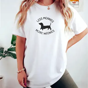 Funny Dachshund Shirt, Wiener Dog Tee, Doxie Mom T-Shirt, Dachshund Mama Tee, Dog Owner Gift for Dog Mom