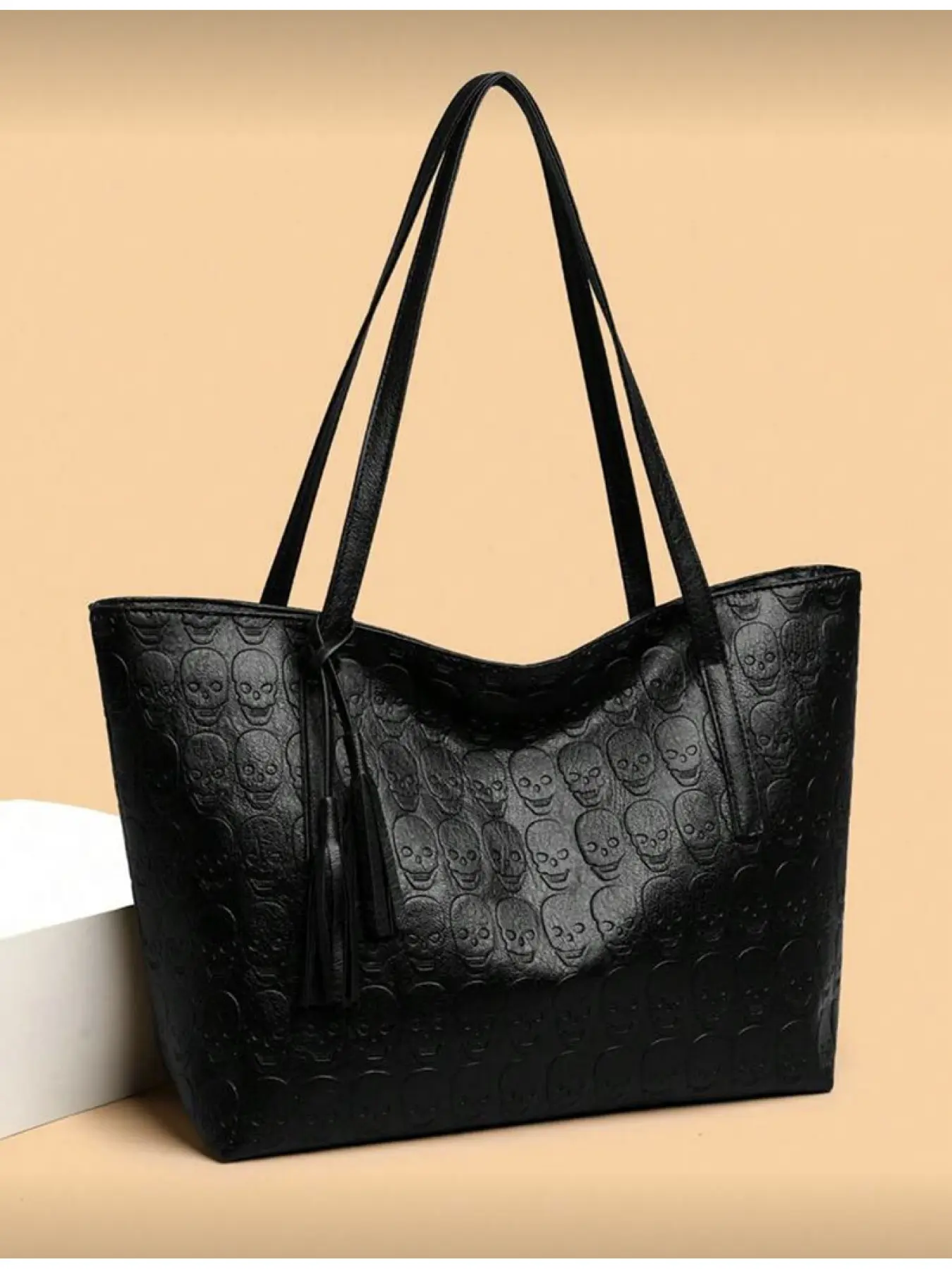 Women's PU Skull Gothic Random Print Tassel Accessories Large Capacity Fashion Multi-functional Outdoor Crossbody Shoulder Tote Bag New Style Big Bag Punk Goth Bag