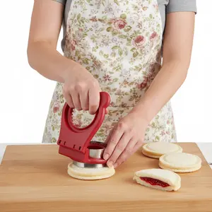 1 pack Sandwich Cutter and Sealer, Uncrustables Sandwich Maker Sealer Cutter, PB&J Uncrustable Maker - Color Dark Red, Round Shape