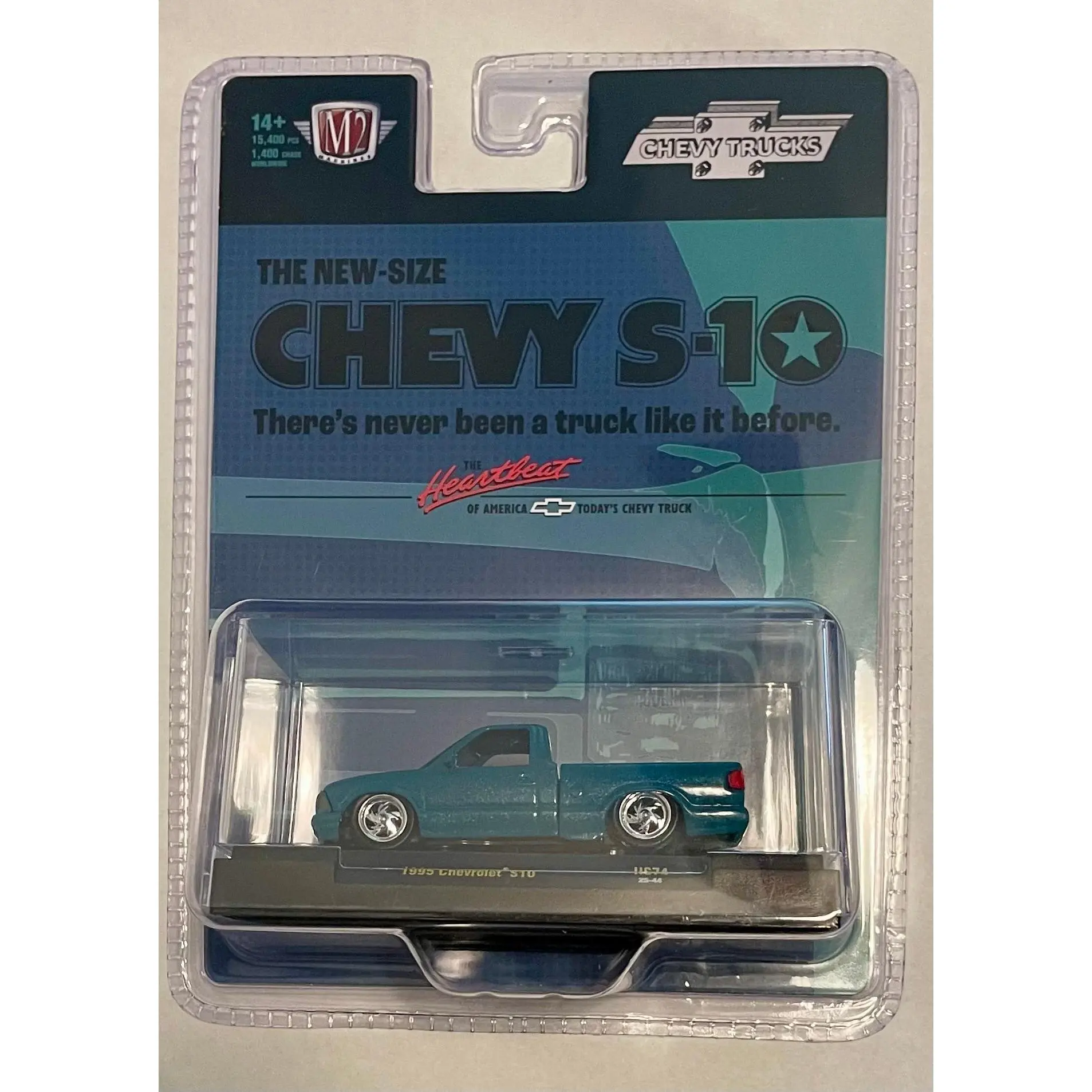 M2 1:64 Hobby Edition Chevrolet 1995 S10 Custom - Green