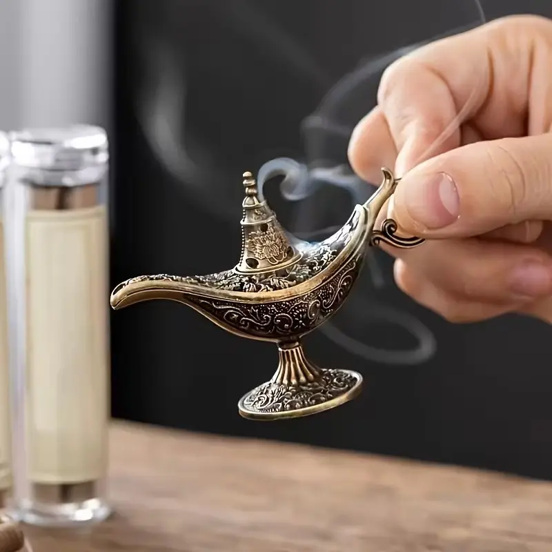Vintage Mini Aladdin Genie Lamp Incense Burner, Bakhoor Burner, Incense Holder, Rustic Metal Aromatherapy Decor, Home Fragrance Decor, Suitable for Desk Bedside Meditation Travel, Bakhoor Incense Burners
