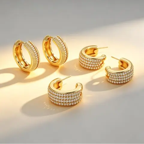 Women's 2-Pair Copper Gold-Plated Circle Huggie Earrings, Fashion Costume Jewelry Accessories