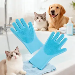 Pet bathing gloves - thickened to prevent scratching and biting - specially designed for bathing dogs, cleaning cats, scrubbing, and brushing - with anti-scratch protection for companionship