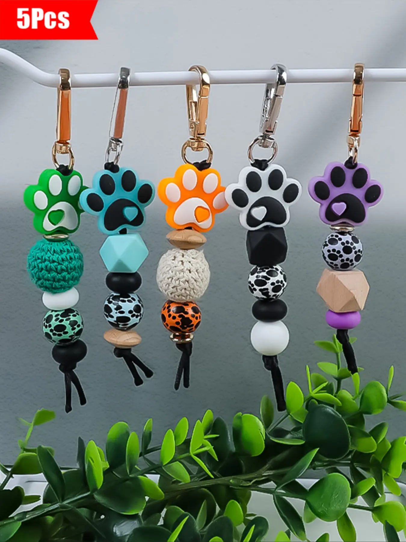 Set of 5 Macaron Color Beaded Keychains, Cute Soft Handmade Cat Paw Print Design, Perfect Gift for Pet Lovers, Friends, Holidays, Crochet Keychain Pendant, Keychain Decor, Cute Keychain Accessory, Key Accessories