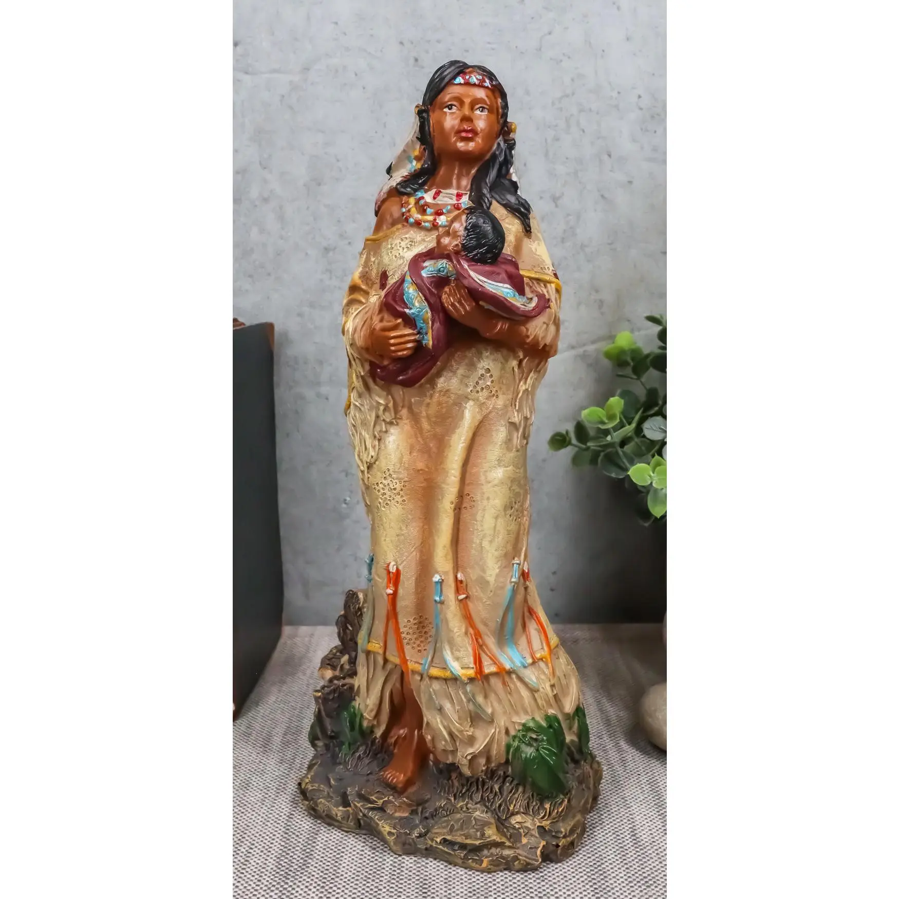 Native American Inca Indian Mother Cradling Baby Statue 10.5"Tall Pacha Mama