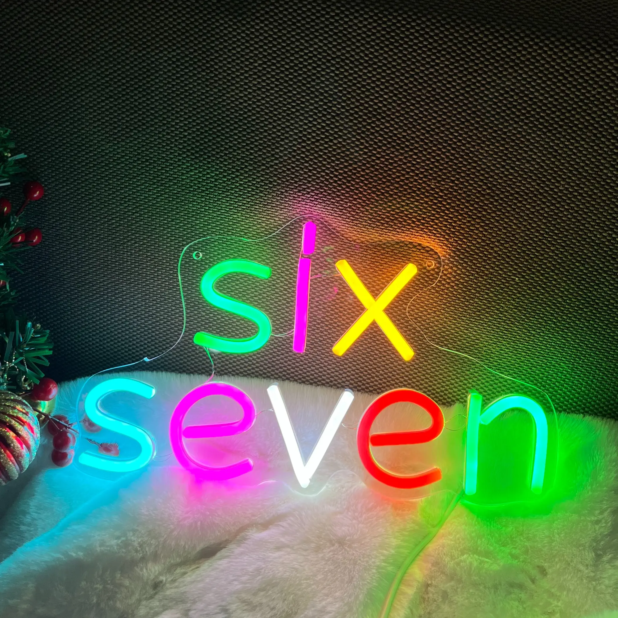 Six Seven LED Neon Sign, Decorative Neon Light, Neon Lamps, Led Neon Lights, Number 67 Design Indoor Decor Light, Home Decor Lighting, New Year Christmas Party Festival Decoration, USB Powered