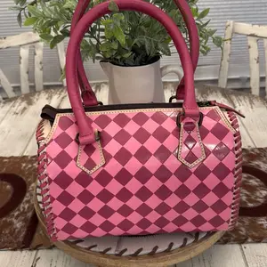 Pink Checkered Speedy Handbag with Stylish Design and Durable Quality