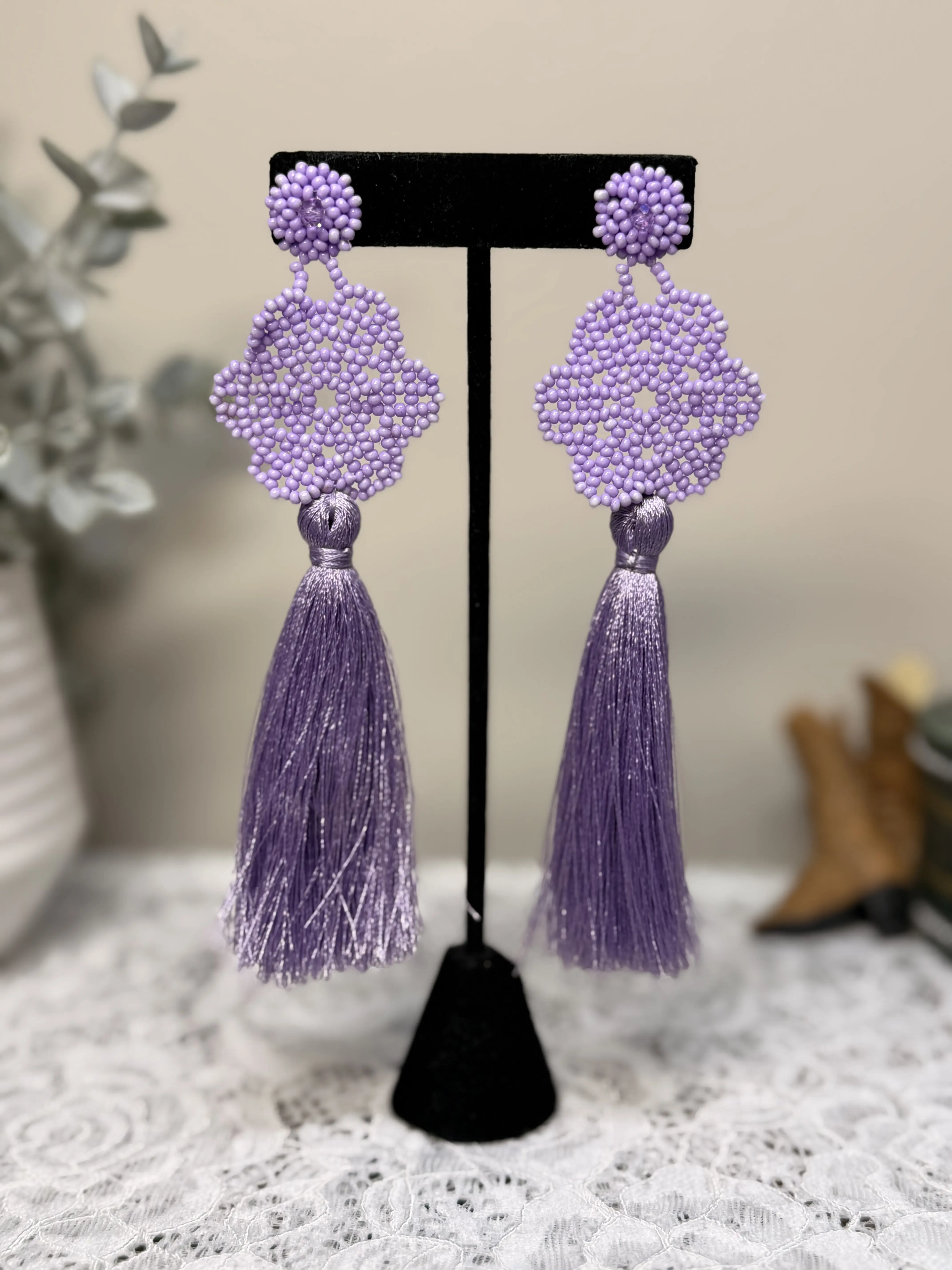 Aretes "Isabella" Huichol Earring Handmade Beaded with Cultural Touch for Casual or Cultural Events