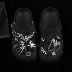 (no Shoes) Black Goth DIY Accessories Halloween Punk Style Bat Spider Claw Shoe Flower Disassembly Shoe Buckle