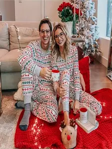 Christmas family long-sleeved pajama set for couples, Christmas reindeer and reindeer printed Christmas pajama set, home wear set
