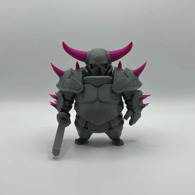Pekca Clash Desk Figure