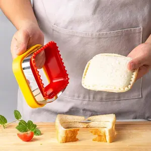 Bread Cutter, DIY Stainless Steel Sandwich Cutter Sealer, Sandwich Maker Mold, Cutting Mold, Home Sandwich Tools, Cooking Supplies, Kitchen Utensils Bakeware