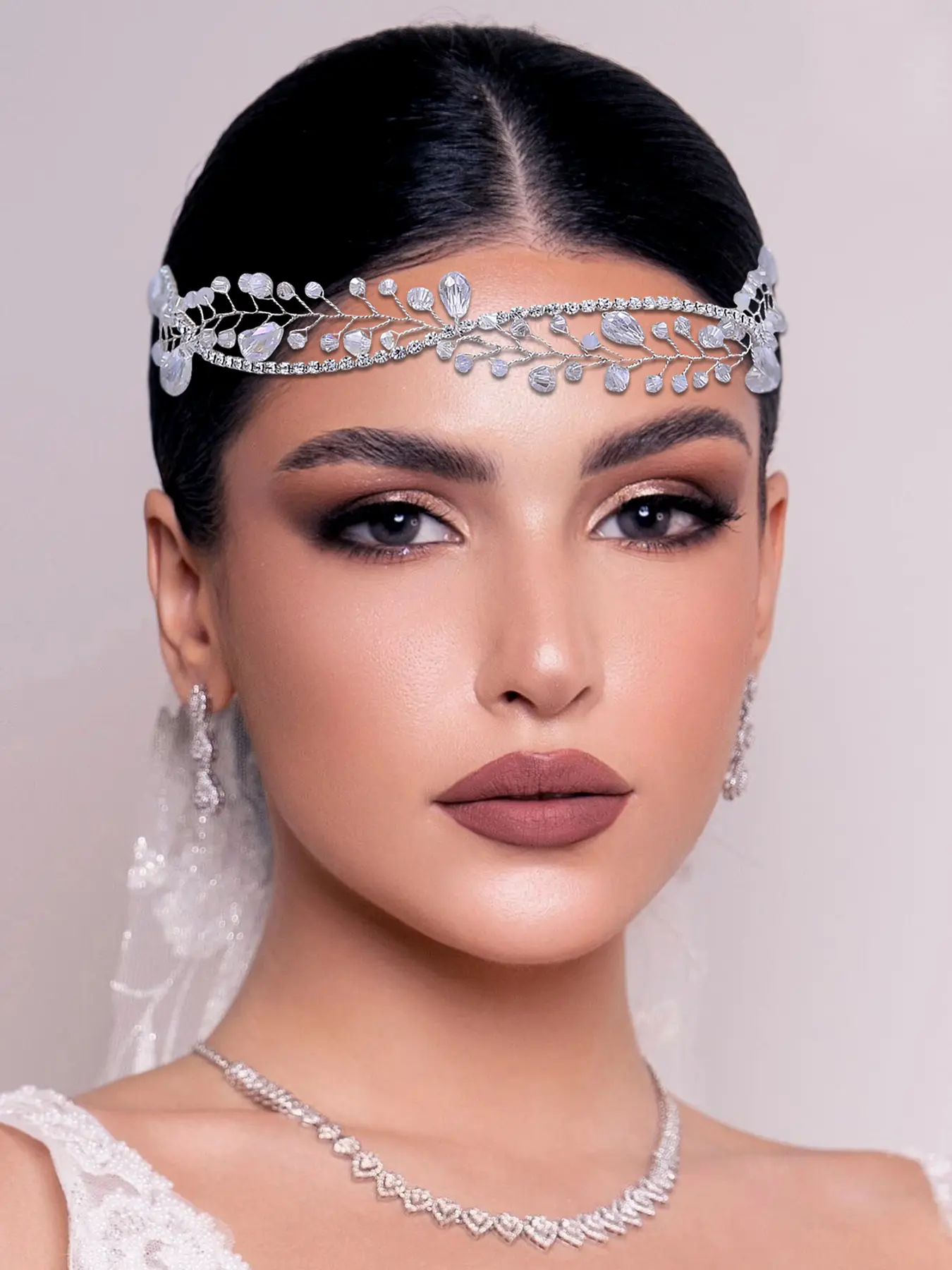 Boho Wedding Headpiece for Brides, Vine Design Party Hair Accessory, Elegant Ladies' Bridal Headdress, Perfect for Weddings & Events