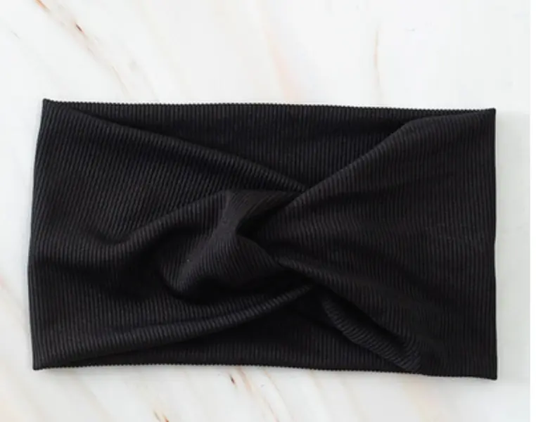 TWIST KNOT KNIT HEADBAND