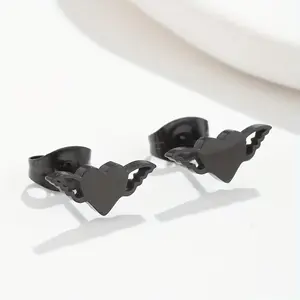 A Set of Vintage-Style 316 Stainless Steel Earrings for Women, Perfect As Christmas Gifts. These Easy Yet Romantic Heart-Shaped Wing Earrings Are Ideal for Men And Make Great Holiday Travel Keepsakes, Suitable for New Year'S Day And Valentine'S Day