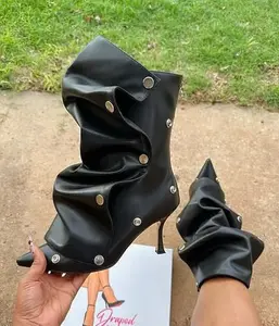 Eva Fold - Short Heeled Boots