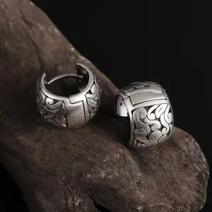 2Pcs Elegant Copper Hoop Earrings With Intricate Swirling Patterns – Vintage-Inspired Unisex Design For Casual Attire & Parties, Perfect For Women And Men, Yearround Wear|   Minimalist Earrings|   Polished Finish, Novelty Earrings.