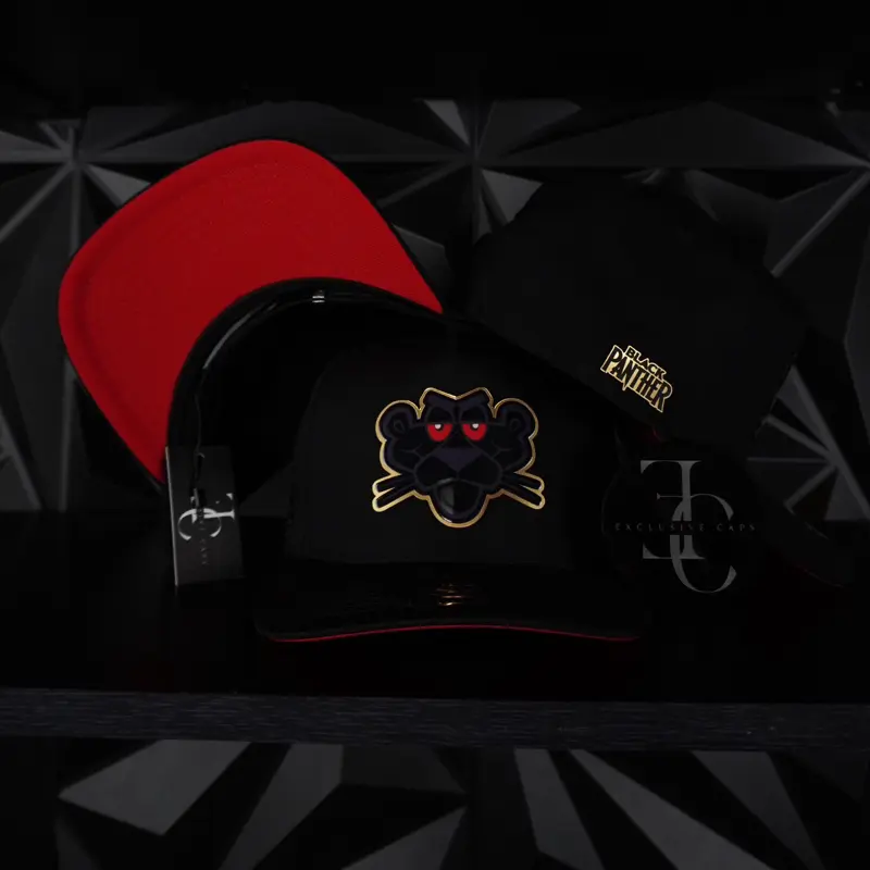 Black panther placa SnapBack hat - black/red