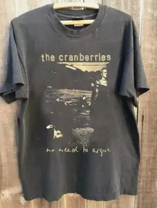 The Cranberries 1995 Tour Vintage Cotton Unisex Charcoal Unisex T-shirt