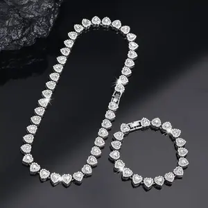 2Pcs Heart Cuban Link Chain Necklace Set for Women & Teens, Hip Hop Aesthetic Jewelry Set Trending on TikTok, Gold Choker Statement Necklace for Party, Birthday, Valentine’s Day & Daily Wear Gift
