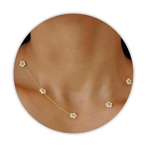 Daisy Pearl Necklace, Dainty Pearl Choker Necklace for Women as Flower Necklace Gift, 14K Gold Plated Stainless Steel Summer Merch as Birthday Gifts for Her Daisy Costume Gift