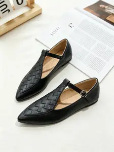 Women's Braided T-Strap Mary Jane Flat Shoes, PU Leather, Adjustable Metal Buckle, Pointed Toe, Lightweight Anti-Slip, Casual Retro Style