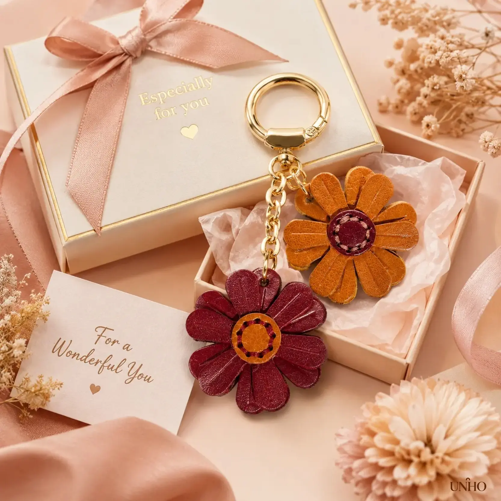 Leather Floral Key Ring For Women, Coquette Boho Bag Charm, Lightweight Purse Pendant For Tote Handbags, Summer Beach Accessory, Minimalist Stylish Daily Wear Decor, Delicate Gift Idea For Fashion Lovers
