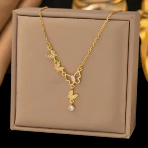 Women's Elegant Gold Crystal Butterfly Pendant Gold Necklace for Women, Cute Fashion Costume Jewelry Gift, Gold Necklace Women