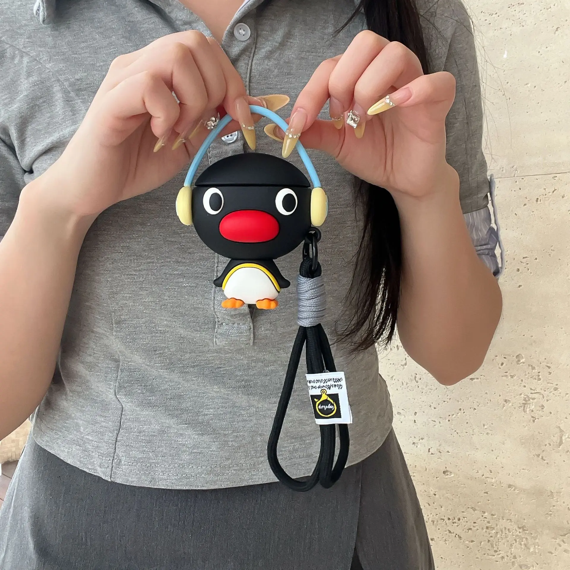 1 piece Penguin earphone case, Detachable, Removable body, Portable wireless Bluetooth earphone case, Earbuds, drop resistant, Lightweight, Protective, durable, Airpods Compatible, suitable for AirPods pro/1/2, Electronic