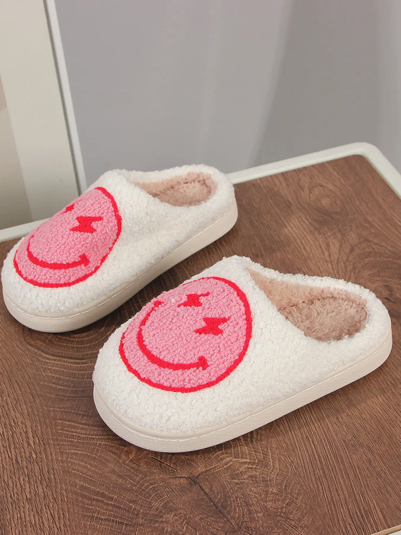 Soft Plush Winter Slippers for Kids, Warm Indoor Shoes for Boys & Girls, Cozy Home Footwear, Cute Soft Slippers, Perfect for Cold Weather, Fuzzy Warm Slippers