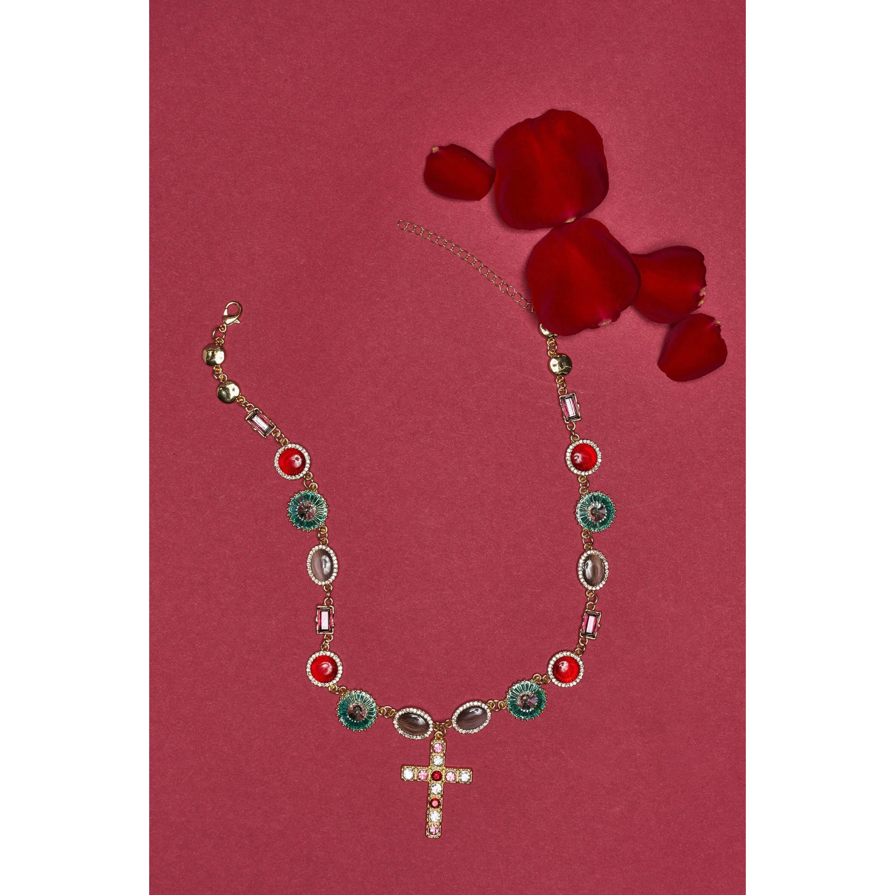 LUXE TRINITY NECKLACE