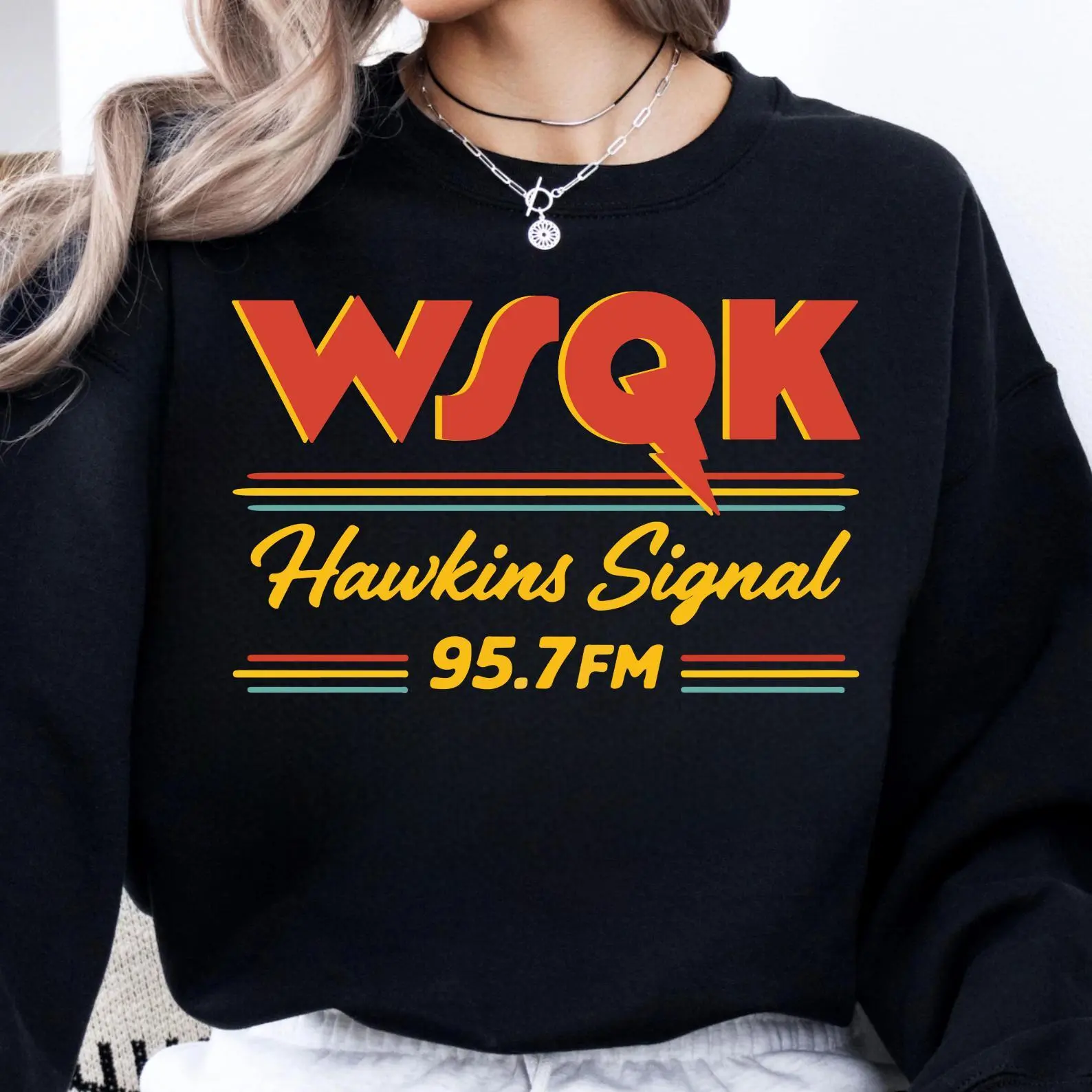 The Upside Down Wsqk 945 Fm Shirt Retro Radio Station Shirt 80s Sci-fi Horro New Wsqk YWsqk
