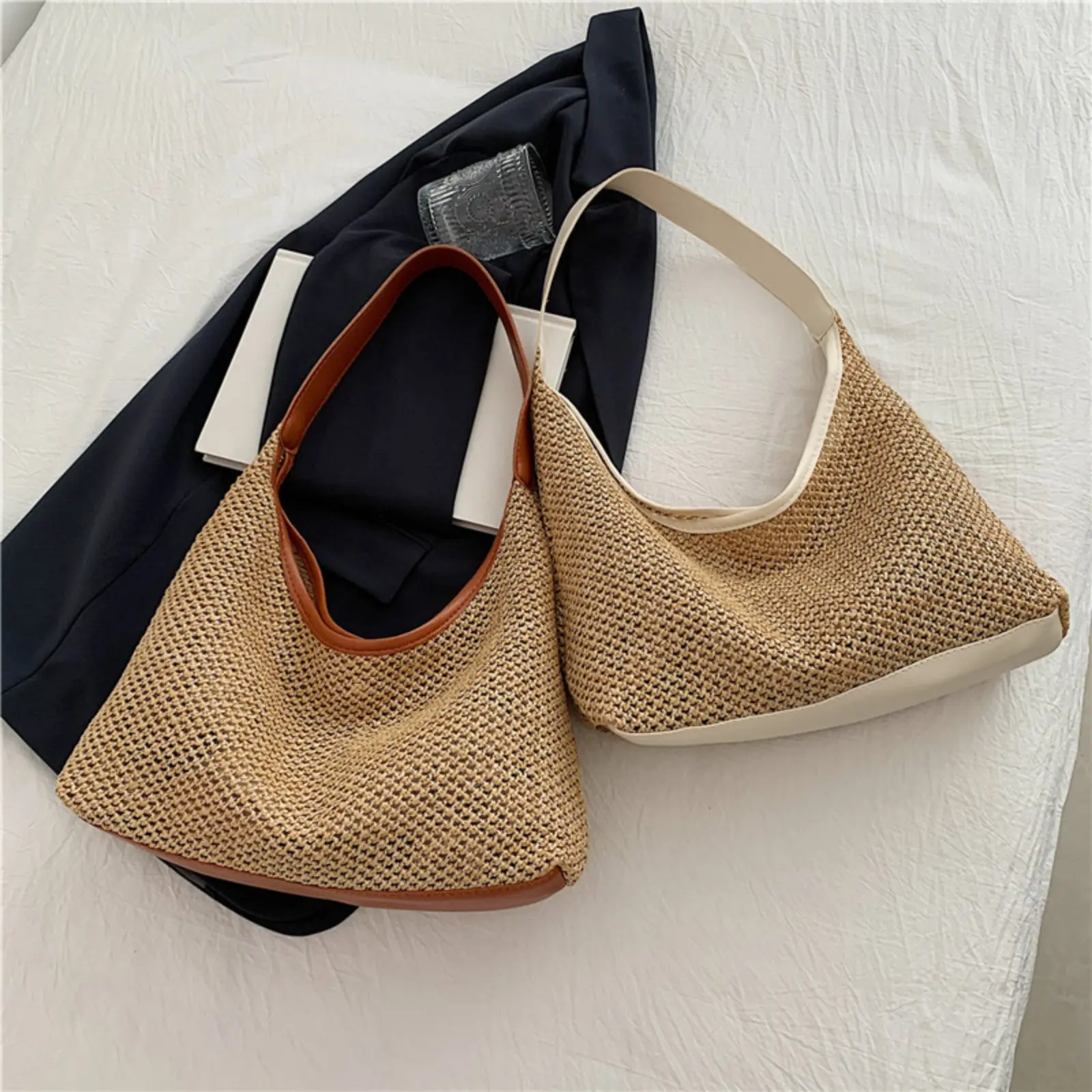 Women's Woven Straw Handbag - Large Capacity Retro Boho Shoulder Purse, Roomy for Beach Trips and Travel Fashion Accessory