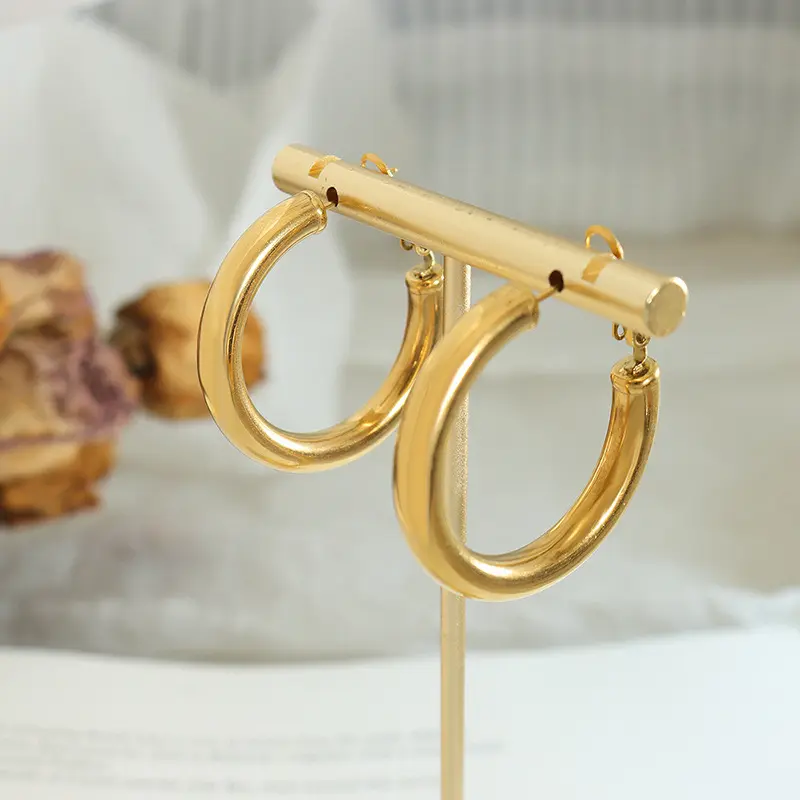 Day 1 Hoop Earrings - Ins-Style Hollow Titanium Steel Gold-Plated Non-Fading Earrings with Everyday Sparkle, Multiple Sizes, F233 Round Circle Design