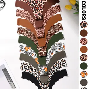 Women's Seamless Wave Hem Thong Panties, Multiple Prints and Solid Colors, All-Season Daily Wear, Soft Comfy Panties, Slim-Fitting Triangle Briefs